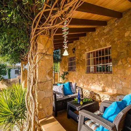 Spacious With Garden Holiday home